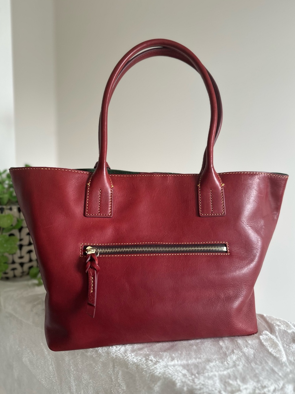 Dooney & Bourke Medium Russell Florentine Leather Toe in Bordeaux NWOT - Picture 4 of 12